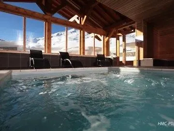 Le Du Mont Vallon Отель