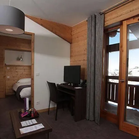 Отель Le Du Mont Vallon Les Menuires