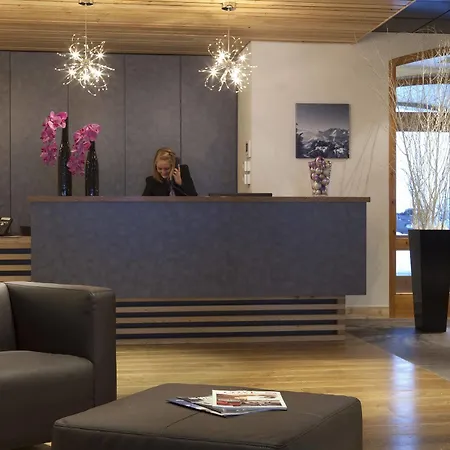 Отель Le Du Mont Vallon 4*