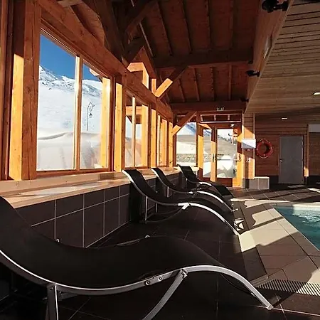 Hotel Le Du Mont Vallon 4*