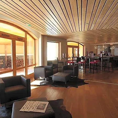 Le Du Mont Vallon Hotel 4*