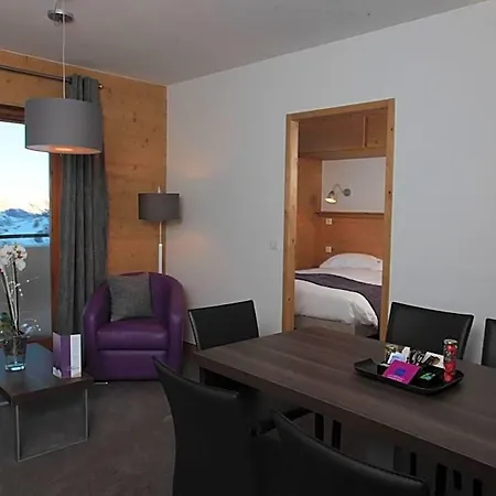 Le Du Mont Vallon Hotel 4*