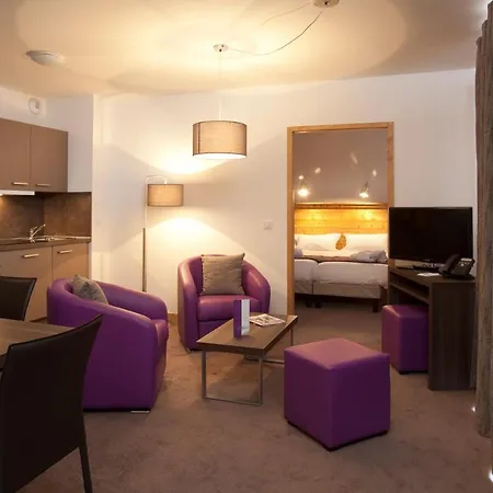 호텔 Le Du Mont Vallon 4*